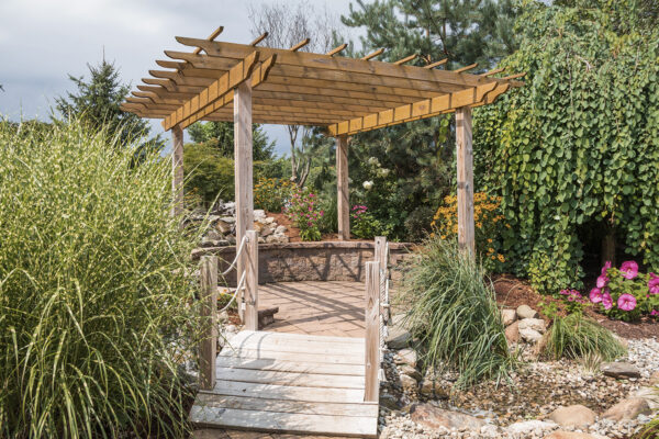 siebenzahn-gartenbau-neuanlage-pergola-01